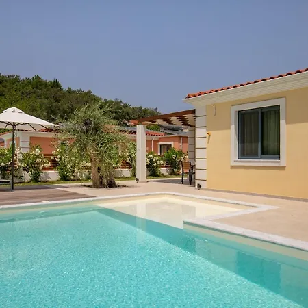 Perithia Suites Holiday home