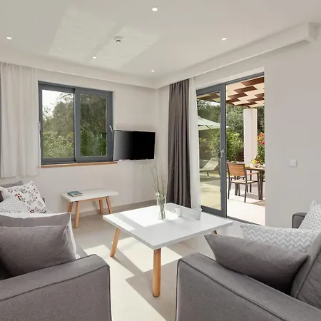 Perithia Suites Peritheia