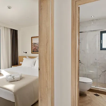 Perithia Suites Holiday home *
